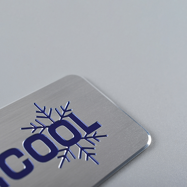 Plaque signalétique en aluminium anodisé