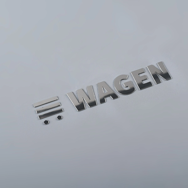 Autocollant en métal électroformé