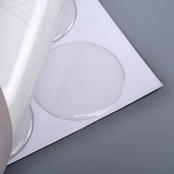 Autocollant en résine époxy transparente