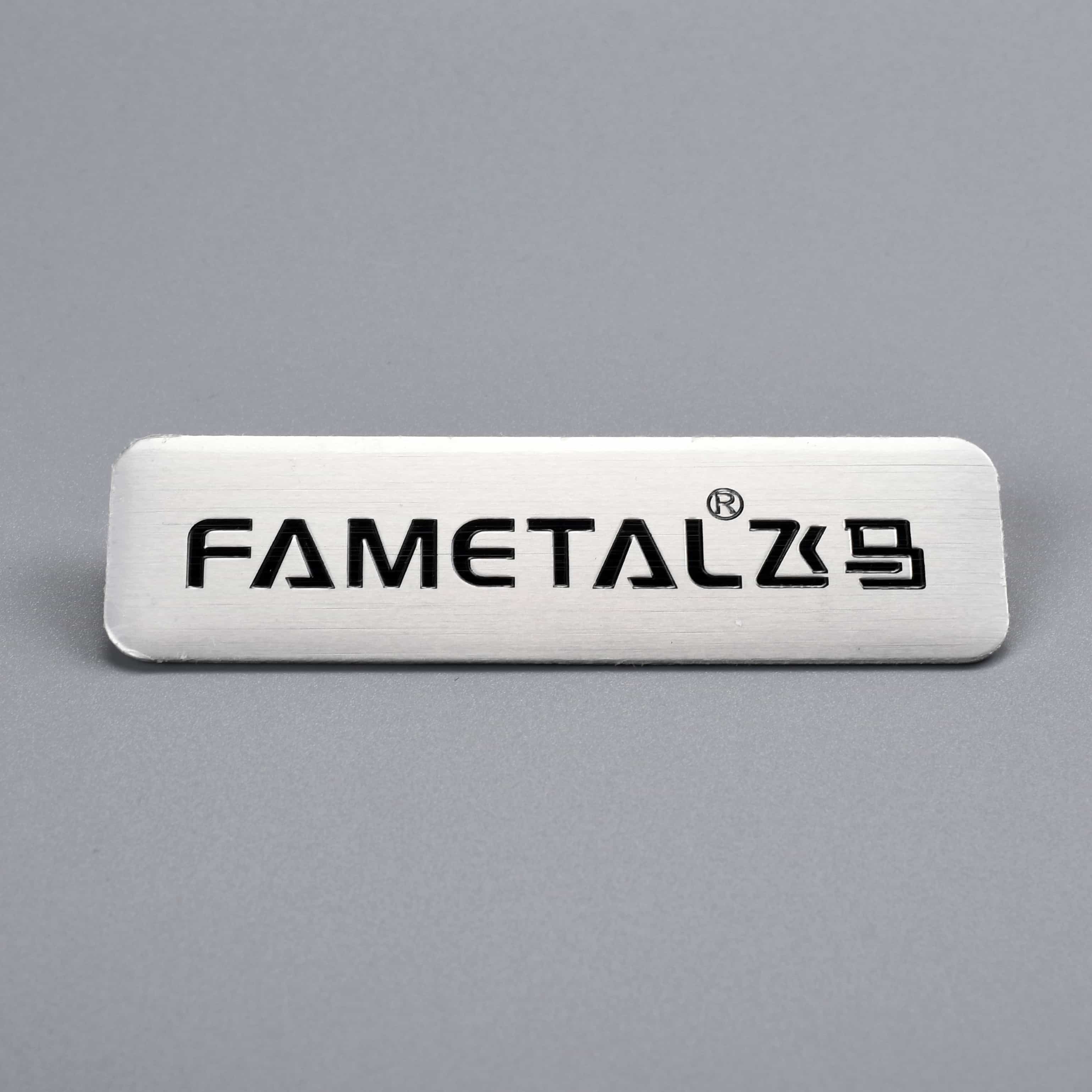 Étiquette d'équipement en aluminium