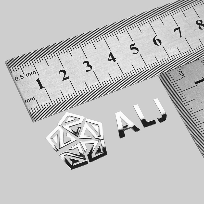 Autocollant en métal de l'appareil à domicile