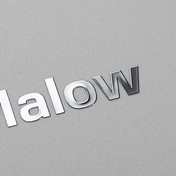 Étiquette en nickel