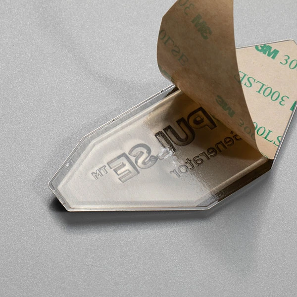 Étiquette de logo en métal nickel 3D