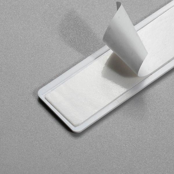 Etiquette ABS chromée