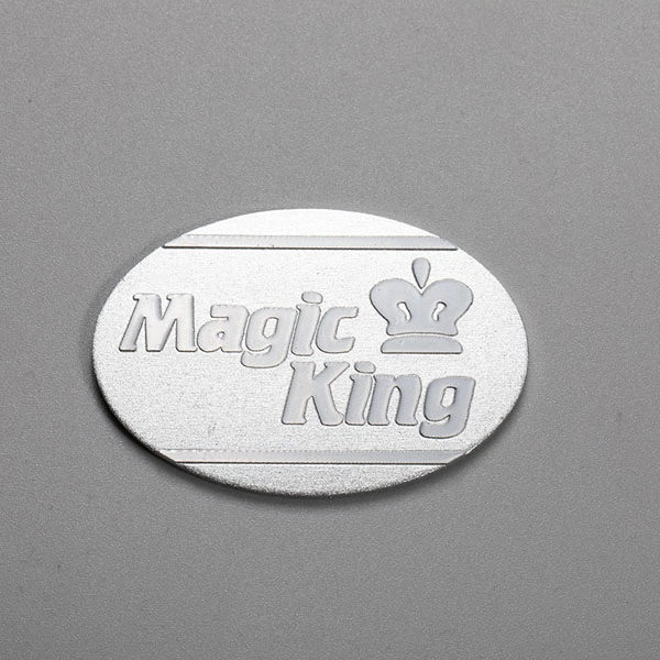 Autocollant en métal avec logo