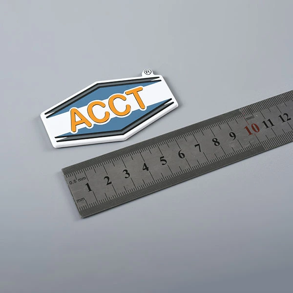 Logo en métal pour emballage haut de gamme