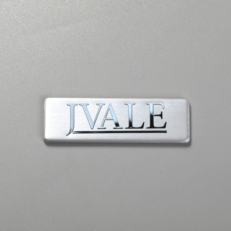 Autocollants de logo de marque en aluminium pour équipement
