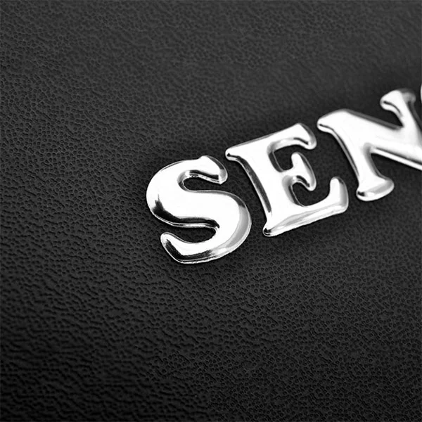 Plaque signalétique en relief en relief