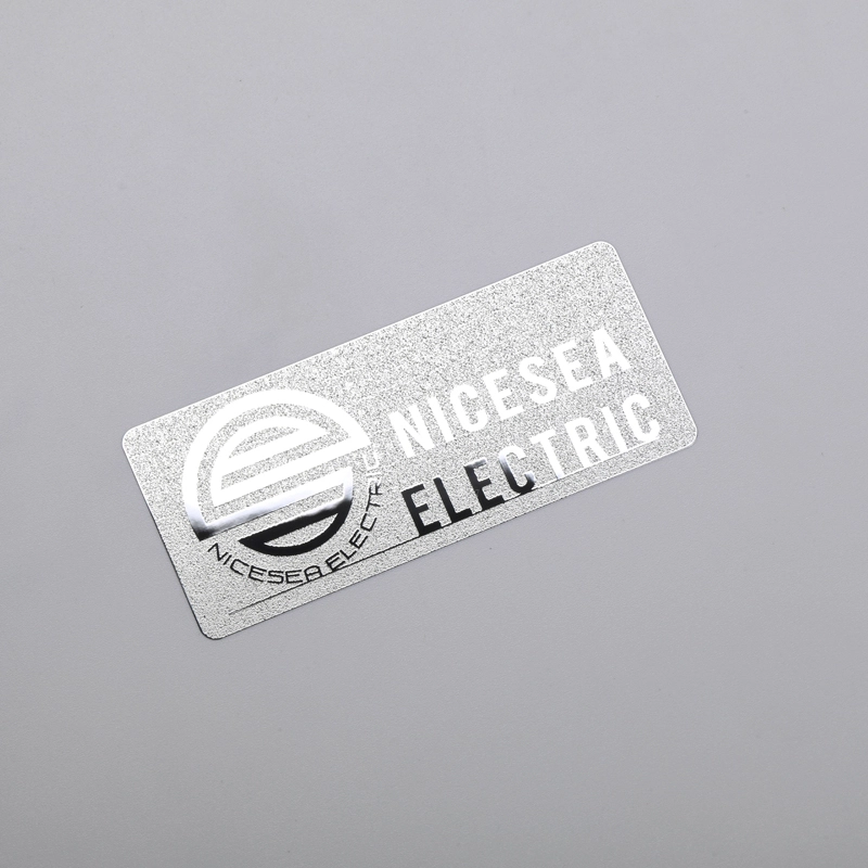 Autocollant logo argent chromé, étiquette en nickel avec adhésif 3M